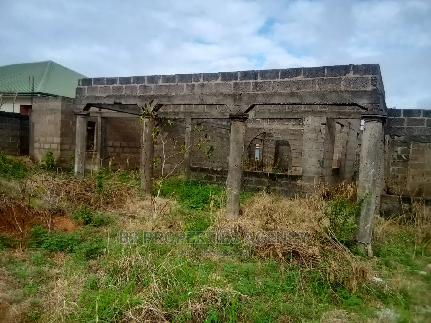 5bdrm House in B2 Properties Agency, Kumasi Metropolitan for sale