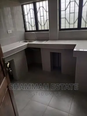 3bdrm Apartment in Aiding Estate, Sunyani Municipal for rent