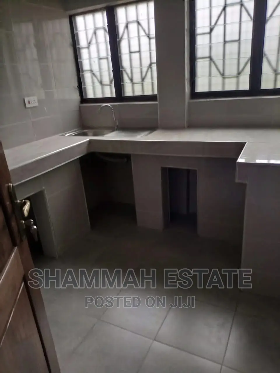 3bdrm Apartment in Aiding Estate, Sunyani Municipal for rent