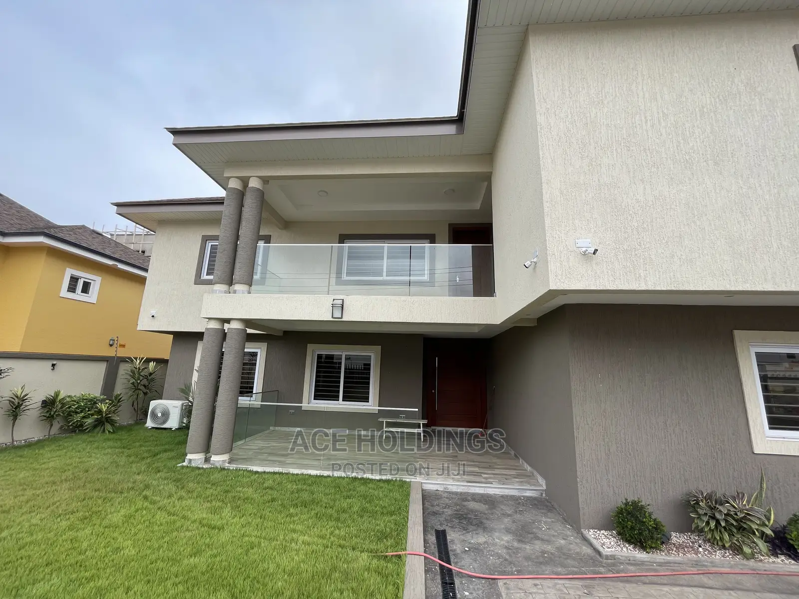 4bdrm Mansion in Round About, Tseaddo for sale