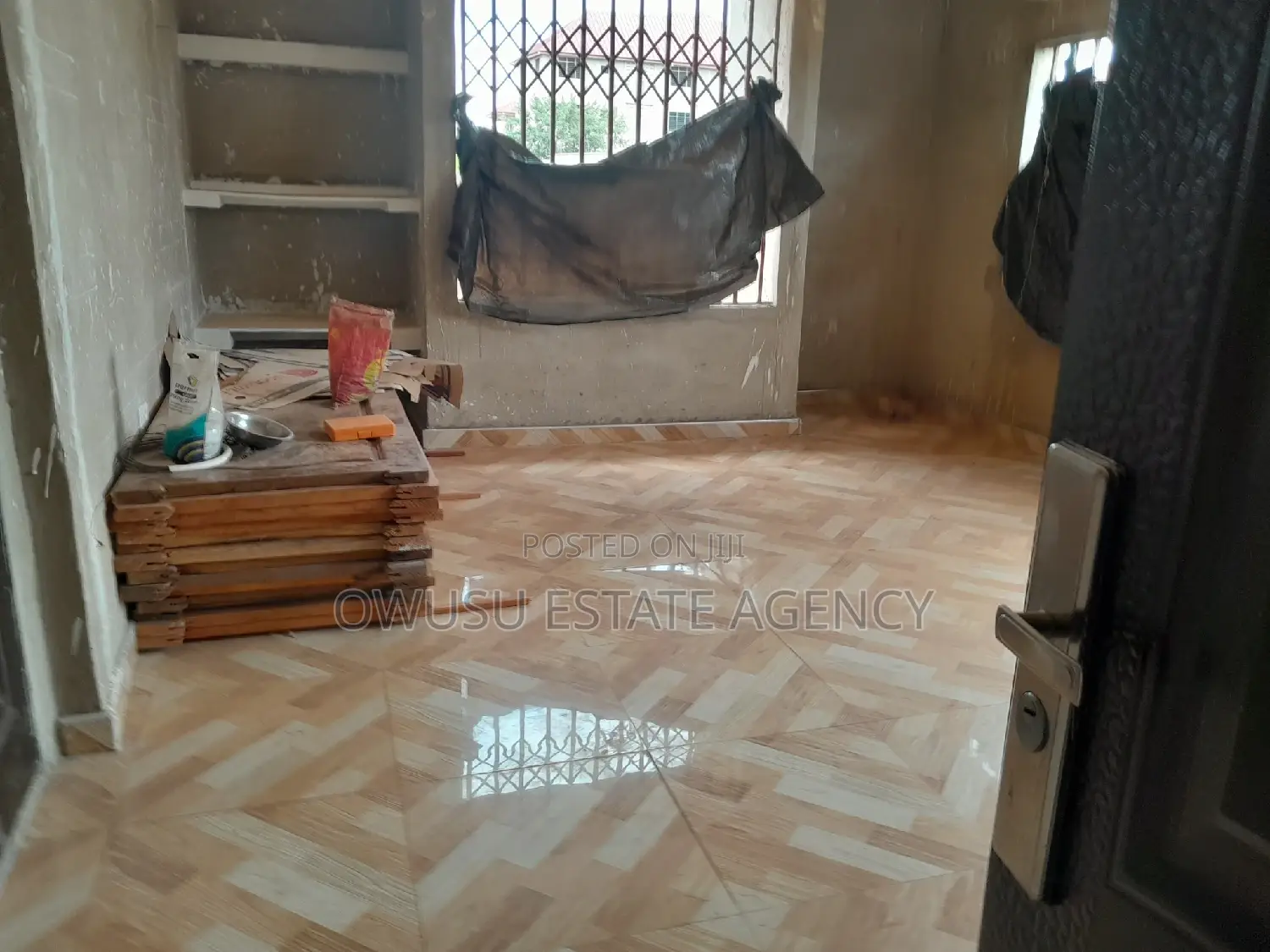 7bdrm House in Appiadu Apimso, Kumasi Metropolitan for sale