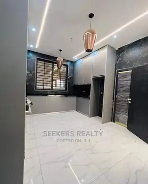 4bdrm House in Seekers Realty, Achimota for sale