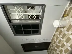 2bdrm Apartment in Kings Courts, Tema Metropolitan for rent