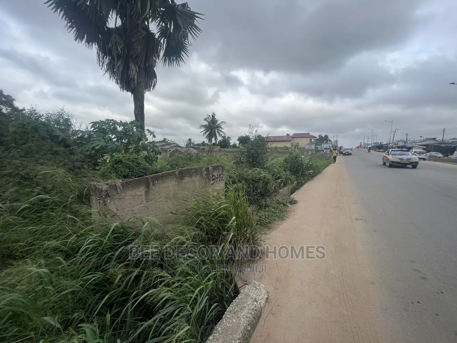 Road Side Land for Sale