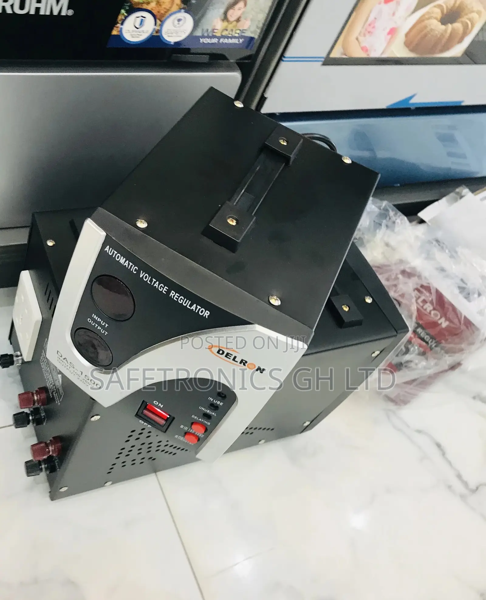 Neatly Sealed Delron Das-1500 Voltage Regulator Automatic