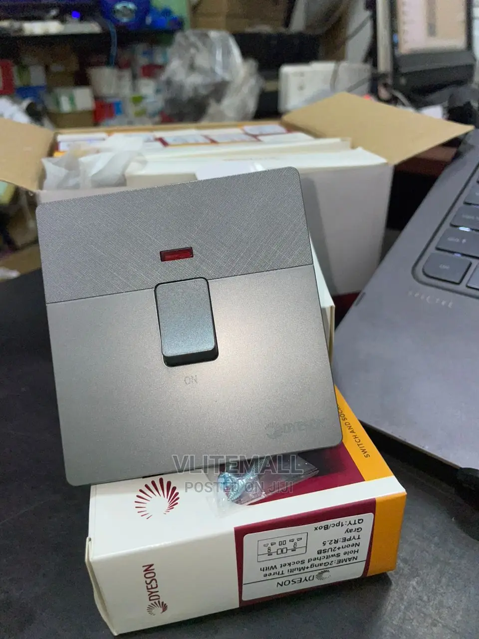 Dyeson 20A AC Switch Gray(R2.5)