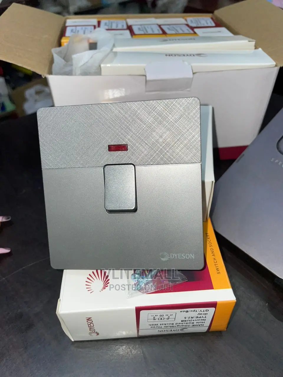 Dyeson 20A AC Switch Gray(R2.5)