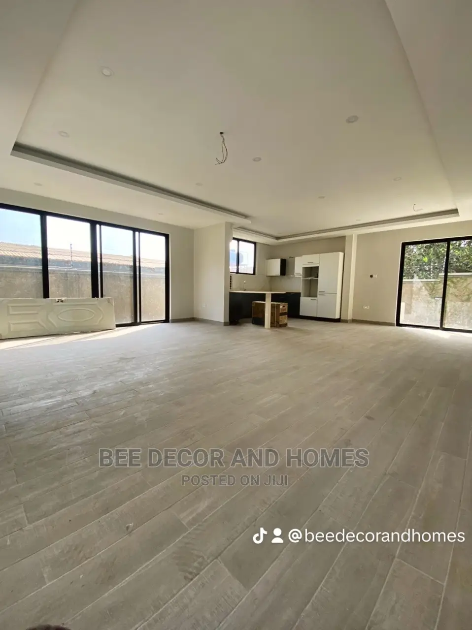 3bdrm Townhouse/Terrace in Bee Decor And Homes, West Legon for sale