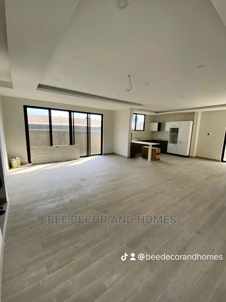 3bdrm Townhouse/Terrace in Bee Decor And Homes, West Legon for sale
