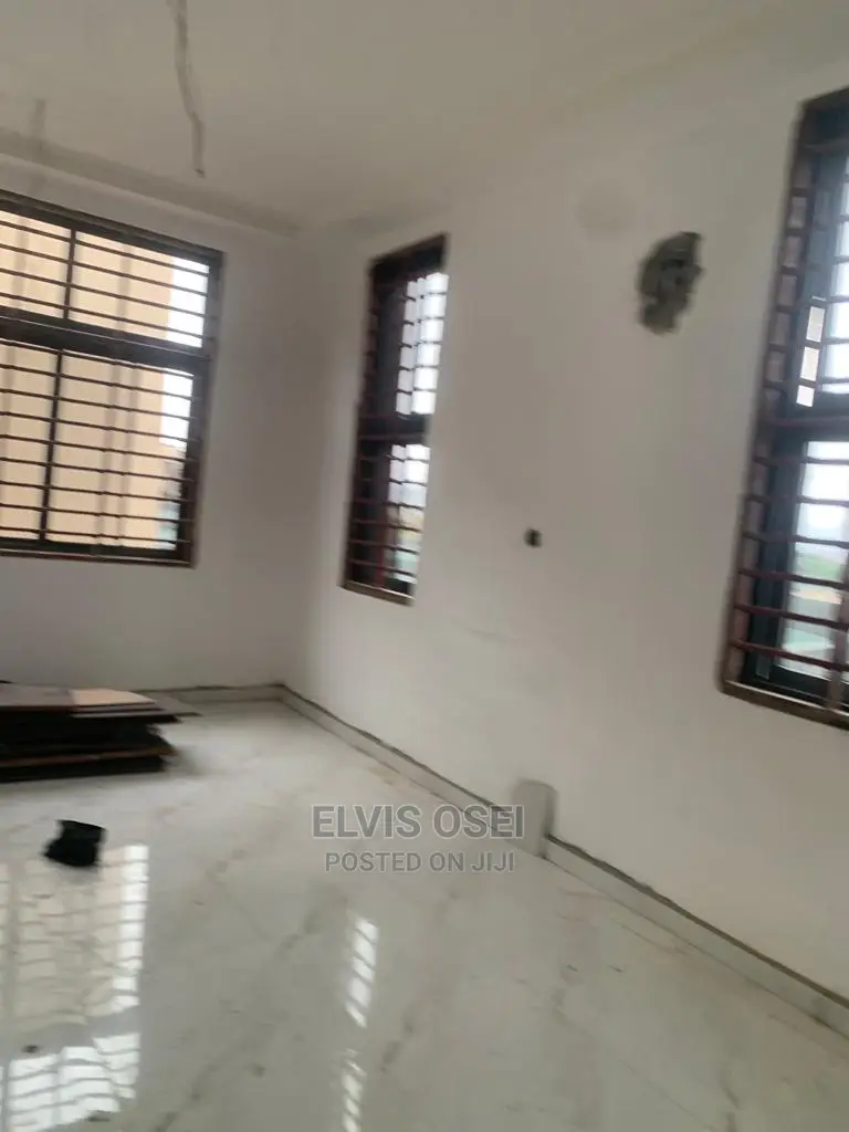 4bdrm House in Pokuase for sale