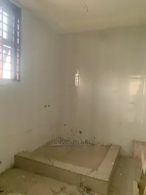4bdrm House in Pokuase for sale