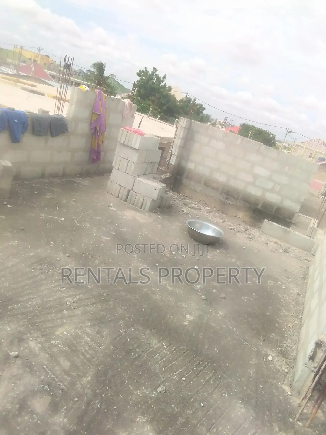 5bdrm House in Sam, Adenta for rent