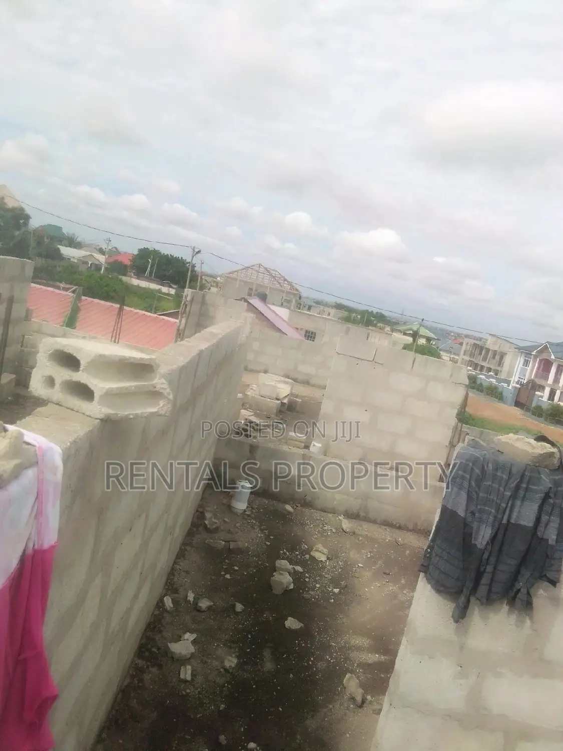 5bdrm House in Sam, Adenta for rent