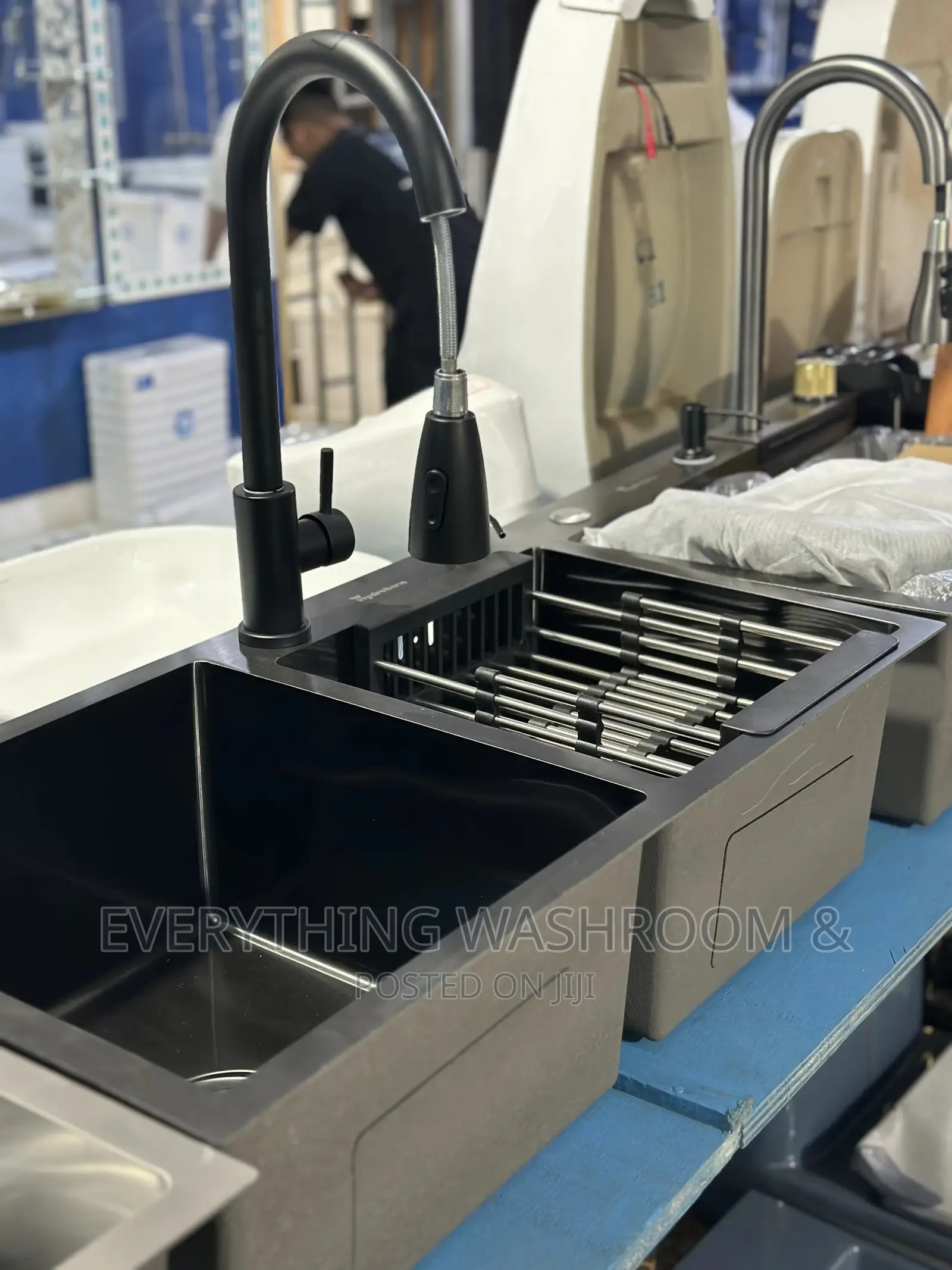 Black Cabinet Sink_black Sink and Accessories_pull Out Tap