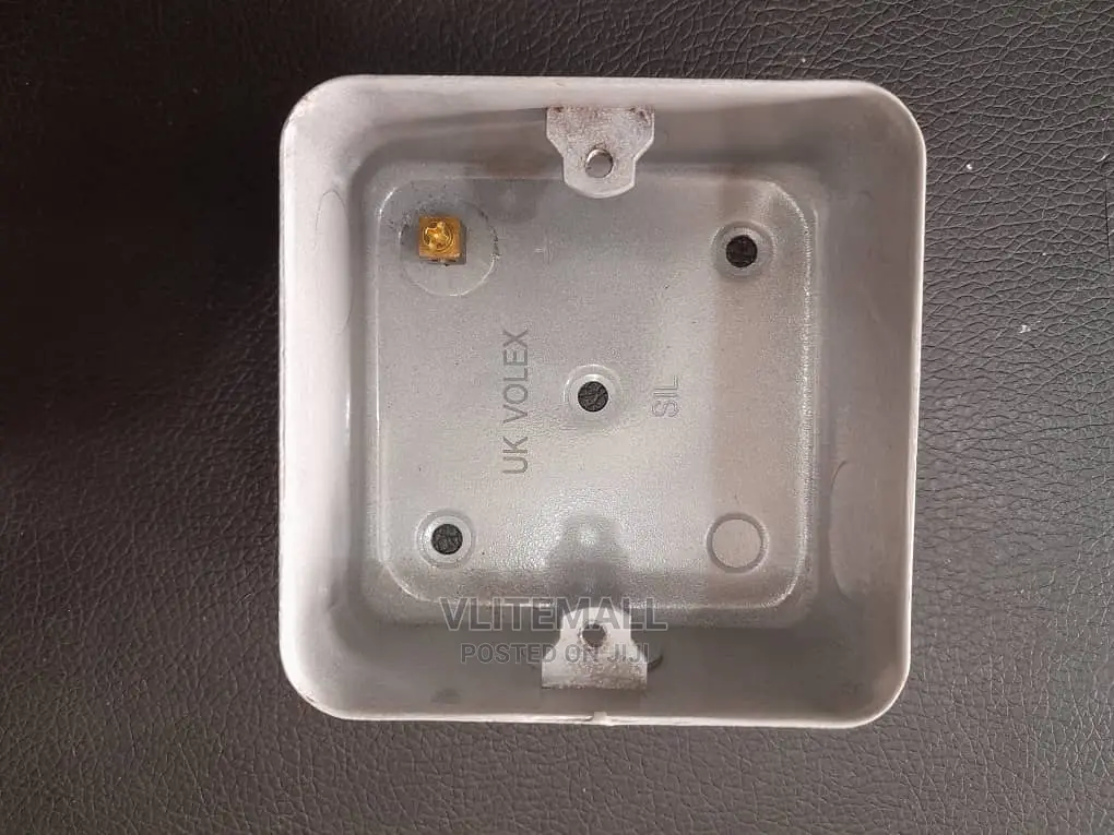 Surface Mounting Box Synergy - Metal - 3 X 3