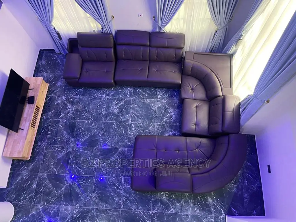 Furnished 4bdrm Mansion in B2Properties Agency, Kumasi Metropolitan