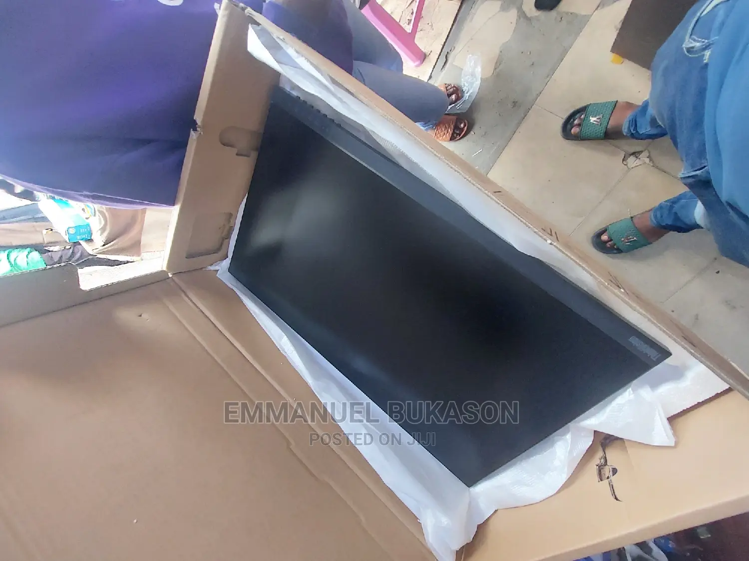 24inches Monitor