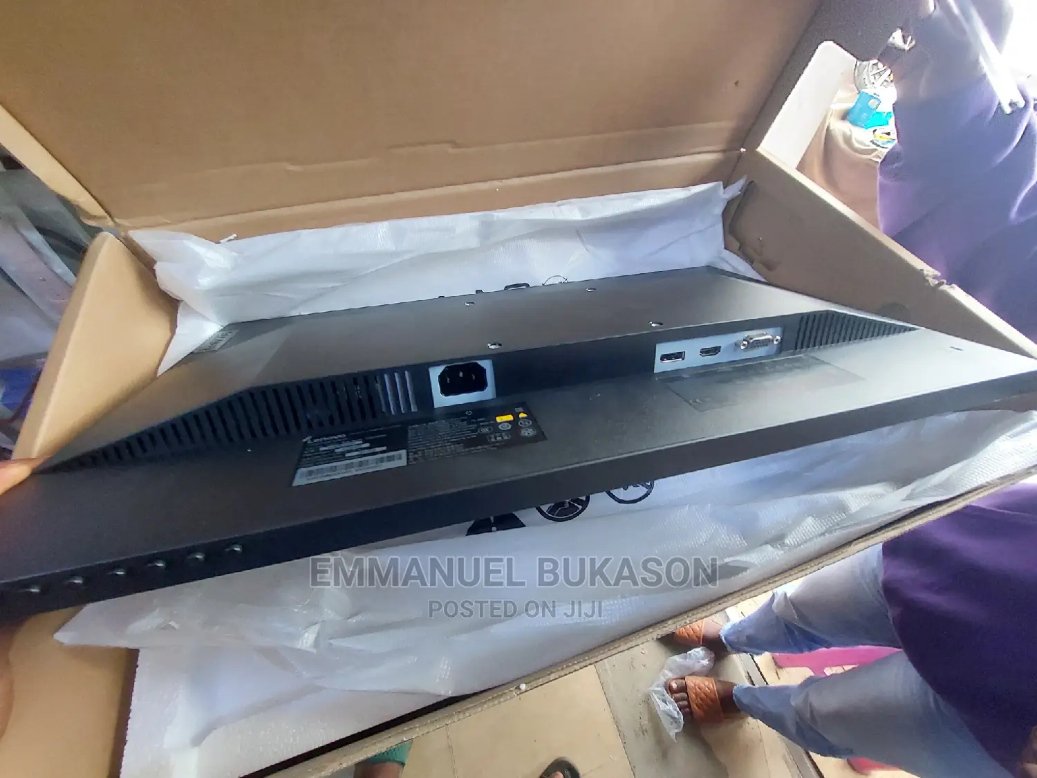 24inches Monitor