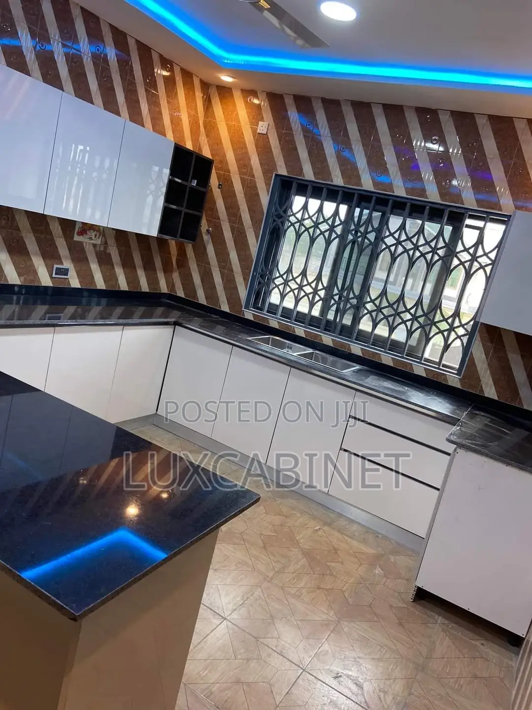 Modern Kitchen Cabinets