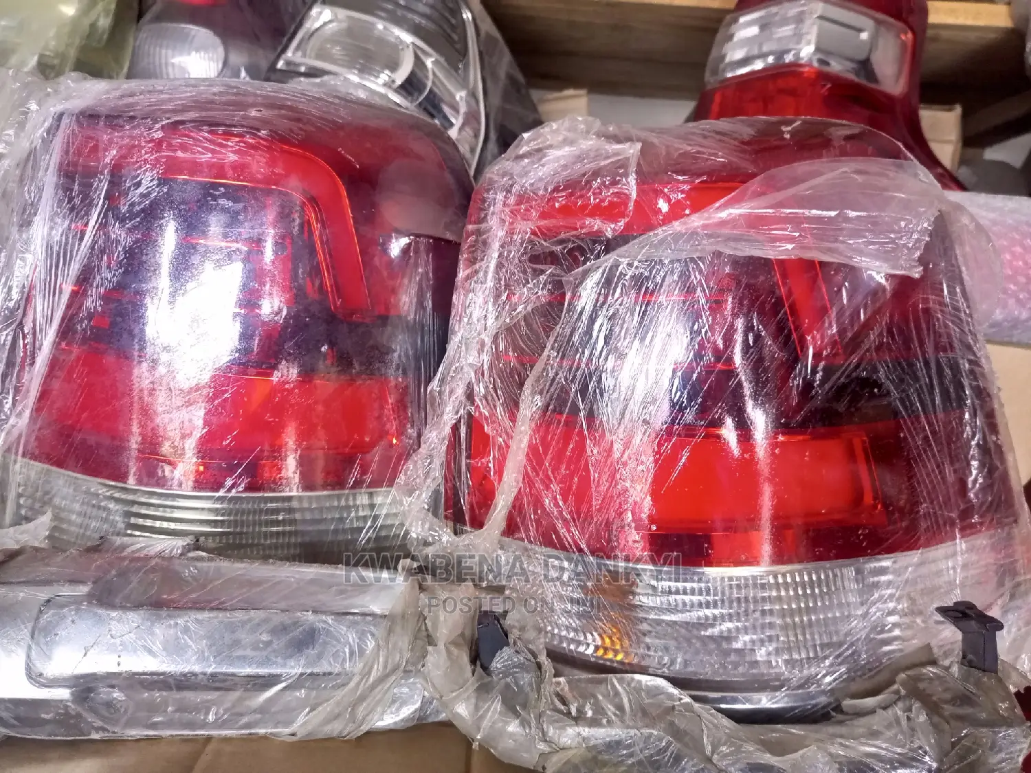 Toyota Land Cruiser 2016 Tail Light Pair
