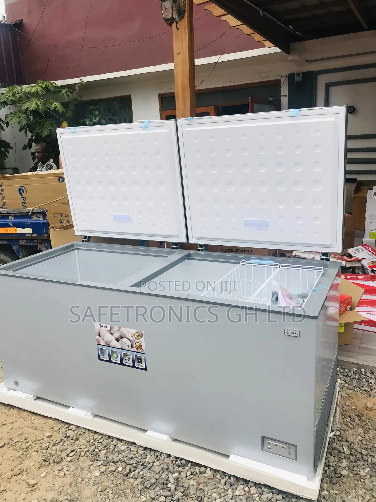 Brand New Pearl Chestfreezer 708l Doubledoor PCF-850