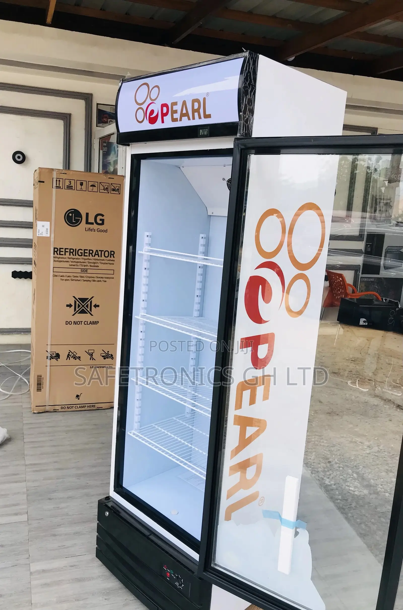 Affordable Neat Display Singledoor Pearl 318L PVC-46