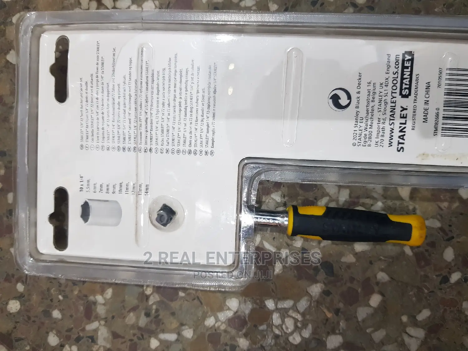 Stanley 1/4" 11 Piece Ratchet and Socket Set