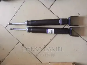 Jeep Grand Cherokee 2016 Back Shocks