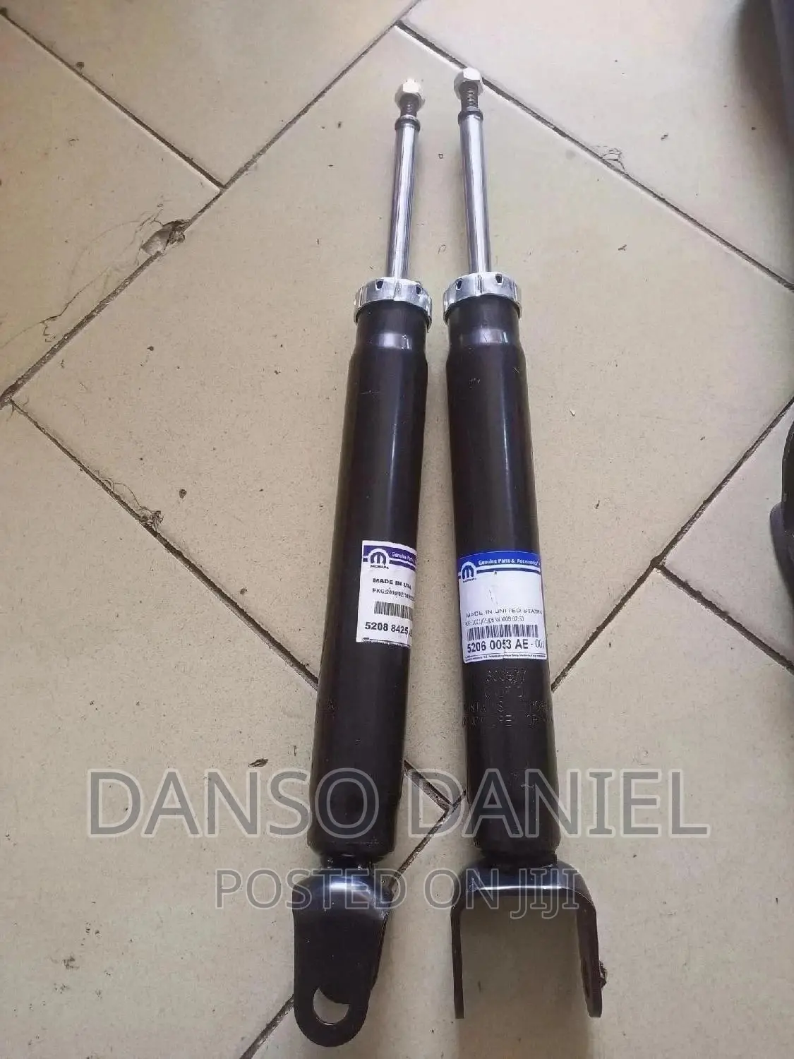 Jeep Grand Cherokee 2016 Back Shocks