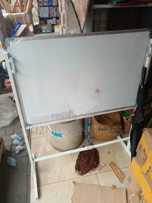 White Board 90cmx60cm + Standing Wheel