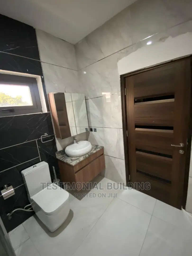 5bdrm House in Testimonial Building, East Legon for sale