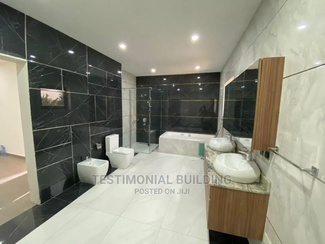 5bdrm House in Testimonial Building, East Legon for sale