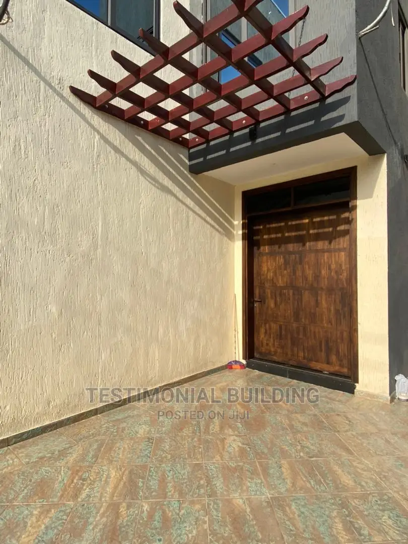 5bdrm House in Testimonial Building, East Legon for sale