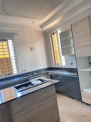 Kitchen Cabinet