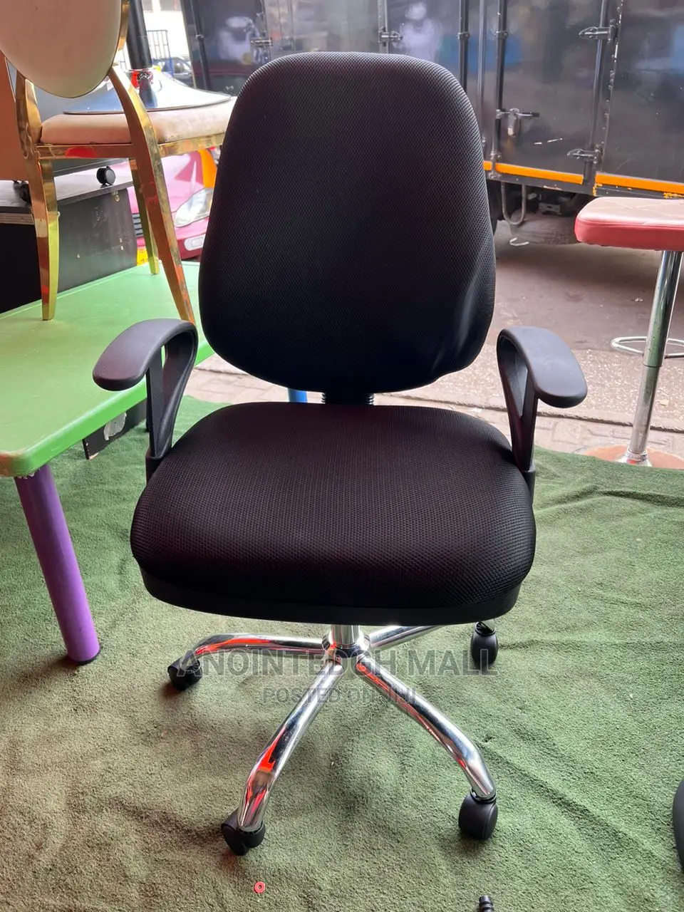Office Swivel Chair - Black