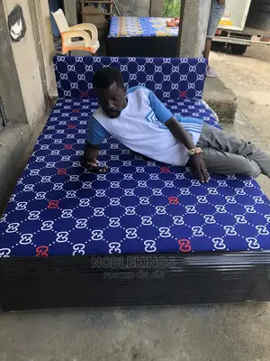 Double Bed Adepa