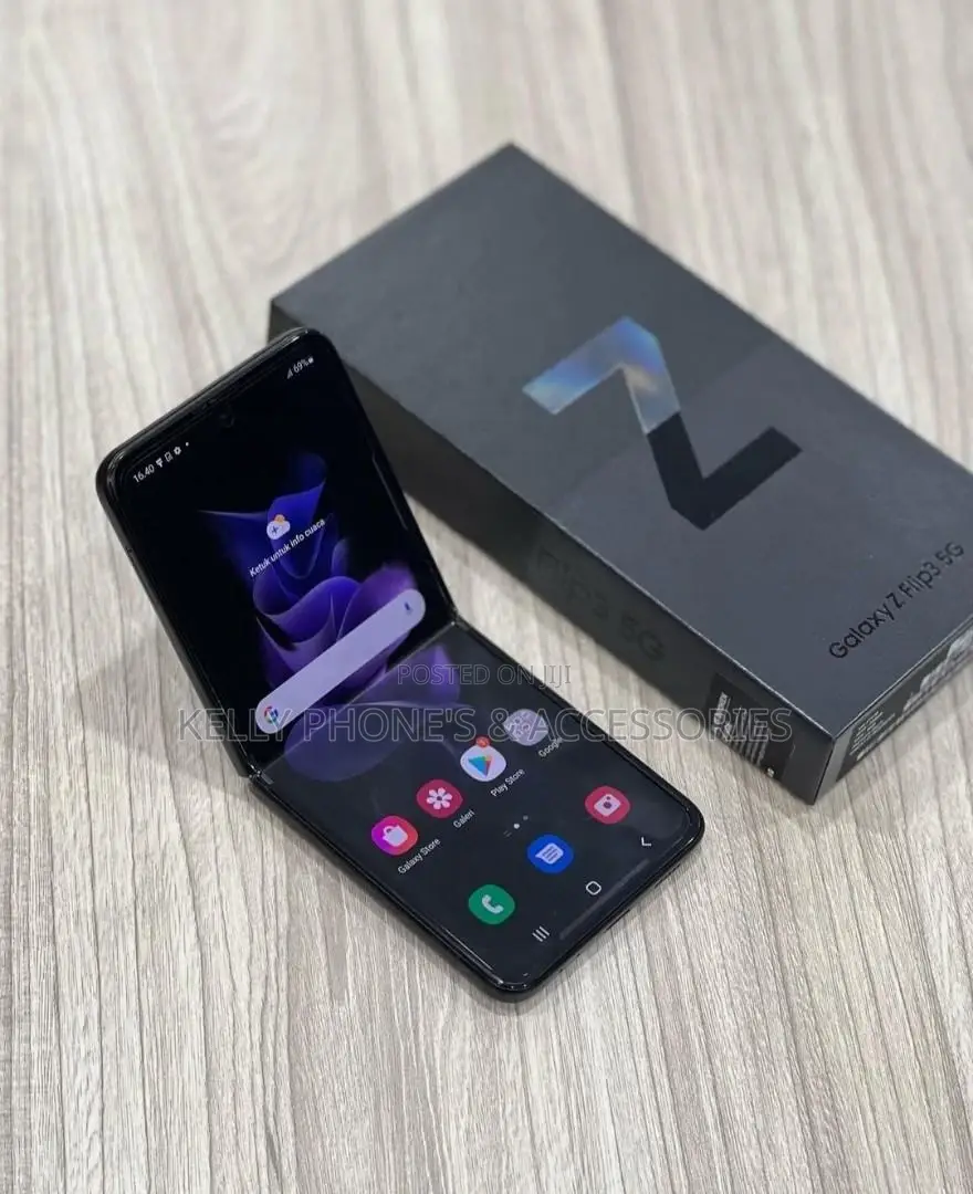 New Samsung Galaxy Z Flip3 5G 256 GB Black