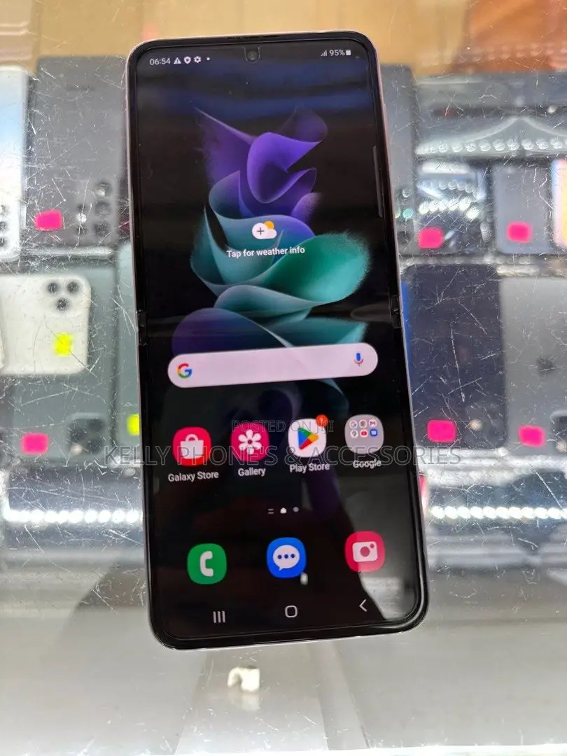 New Samsung Galaxy Z Flip3 5G 256 GB Black