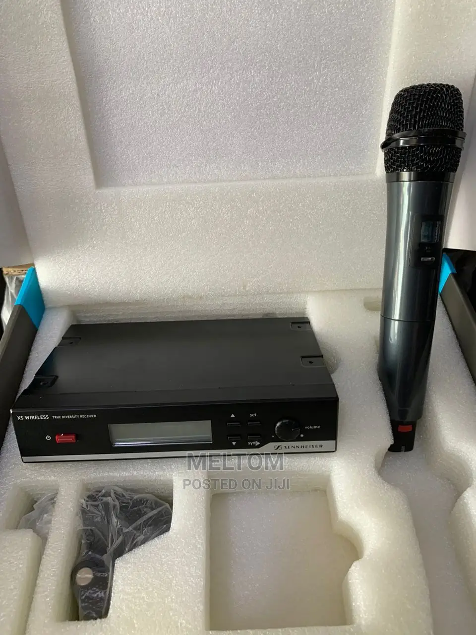 Sennheiser E835 Cordless Microphone