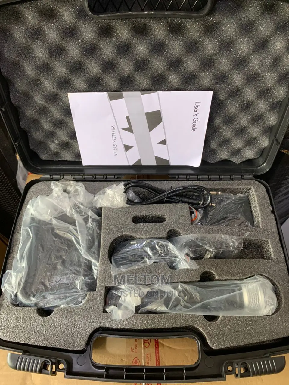 Shure 2IN1 PGX242 Cordless Microphone(Mic and Lapel)