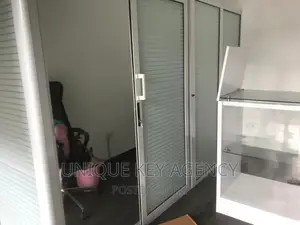 Shop to Let at Circle