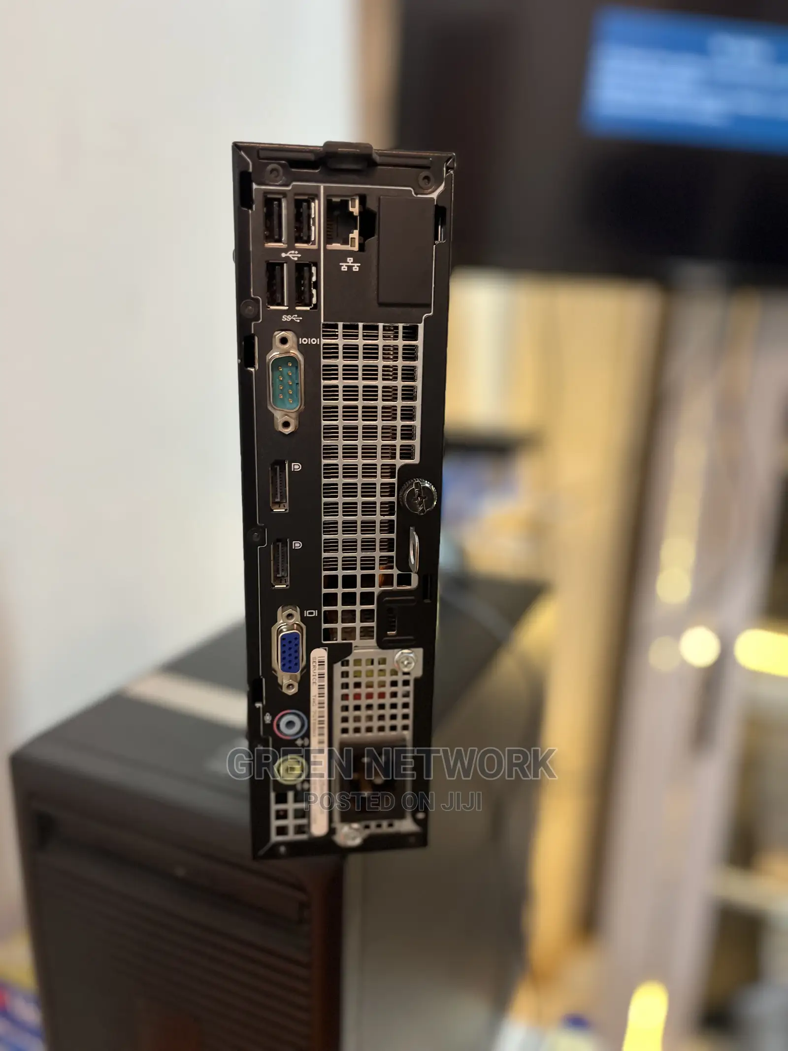 Desktop Computer Dell OptiPlex 7760 8GB Intel Core i7 HDD 500GB
