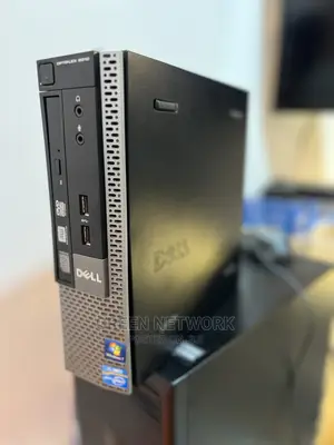 Desktop Computer Dell OptiPlex 7760 8GB Intel Core i7 HDD 500GB