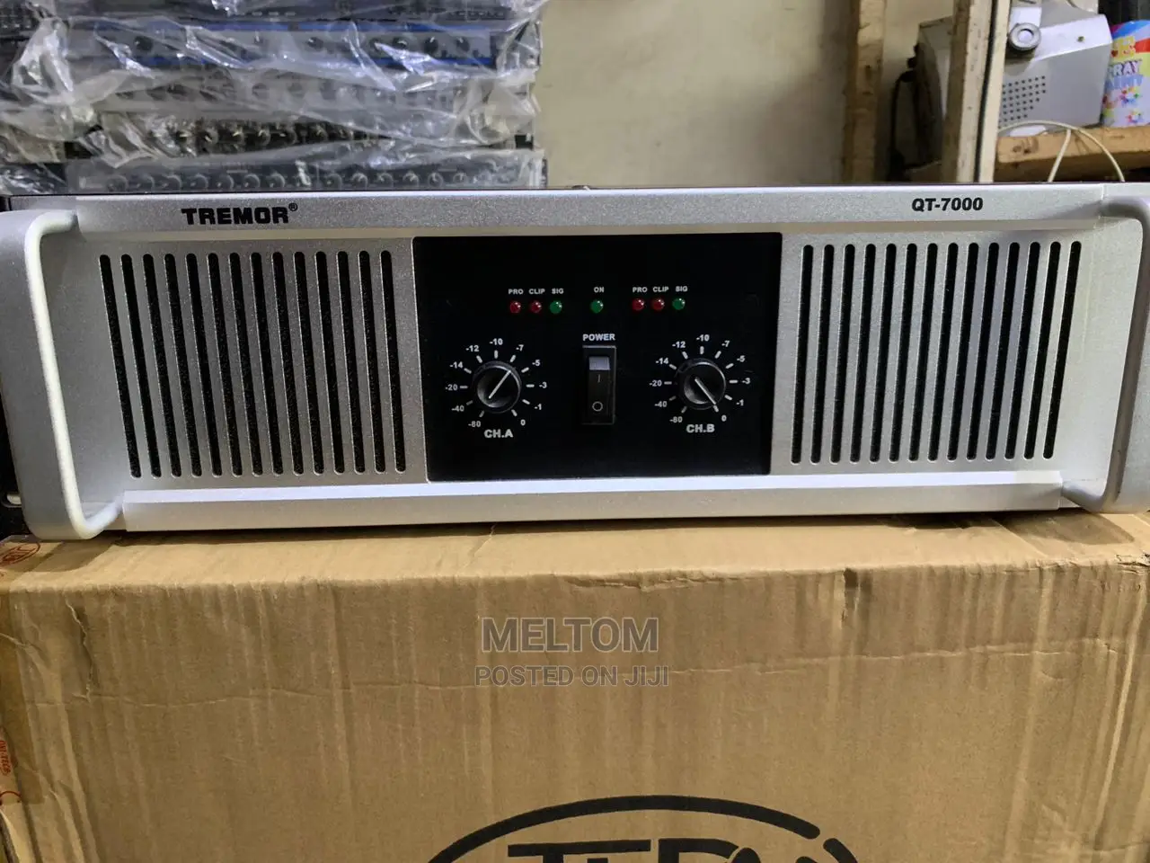 Tremor QT-7000 Amplifier