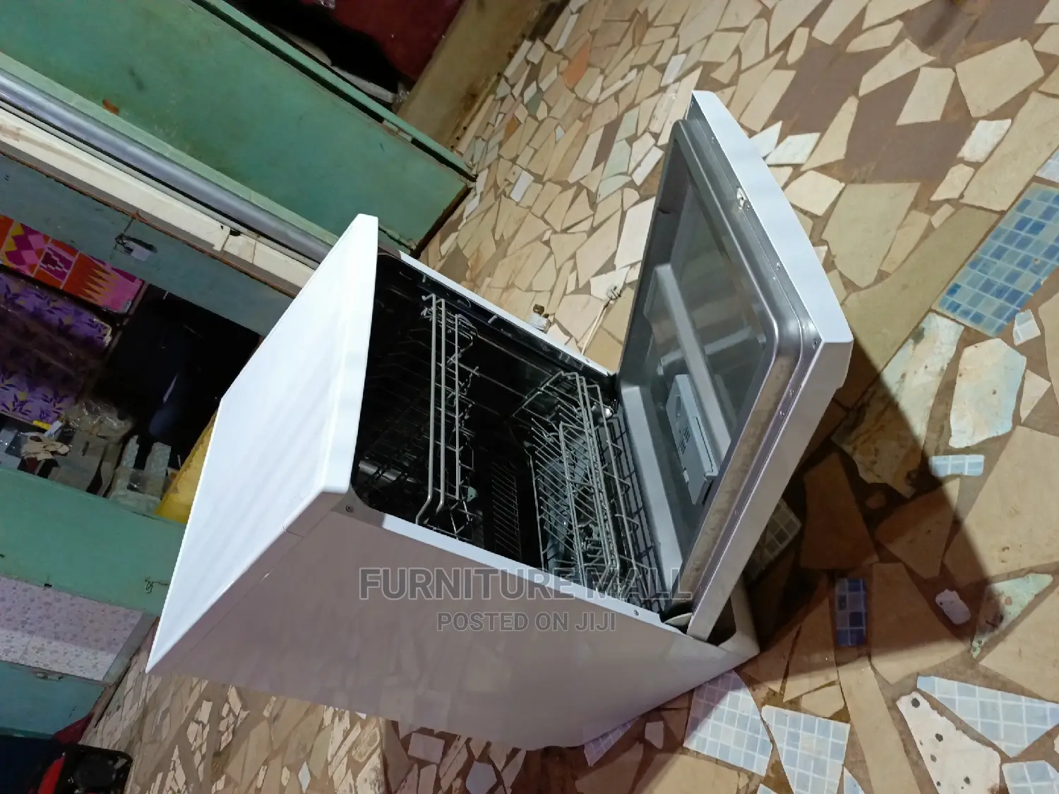 Solid Dish Washer Washer. Used to Wash Cooking Plates