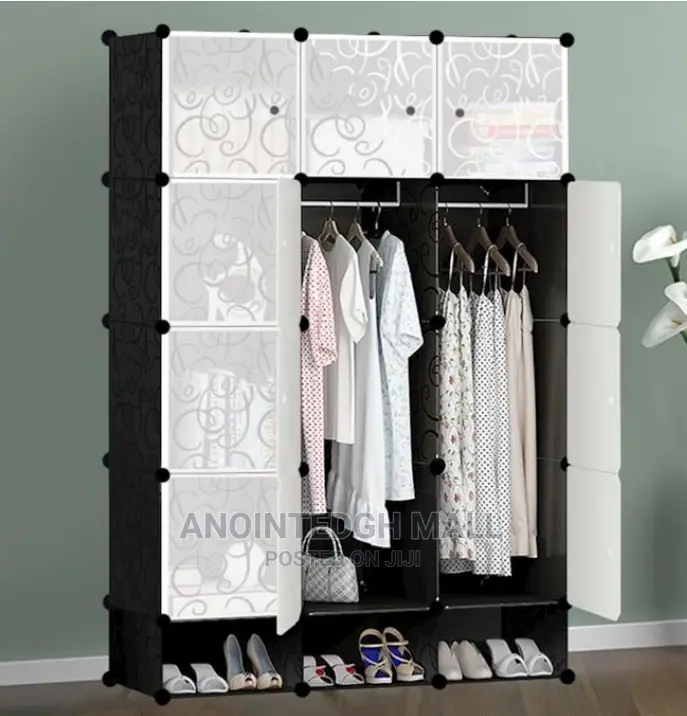 12 Portable Cubes Wardrobe With Shoe Rack - Black/White
