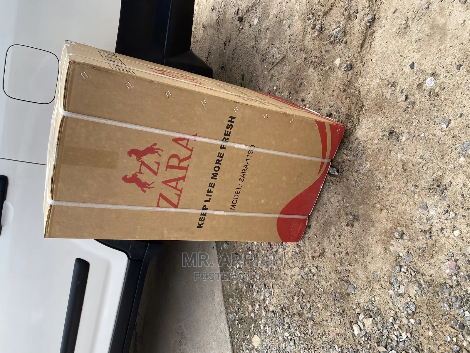 Brand New Zara Table Top Refrigerator(Silver)82ltr