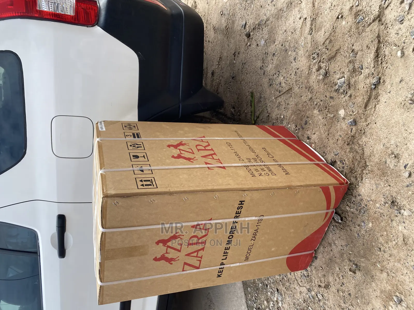 (82ltr)Fresh in Box Zara Top Freezer Table Top Fridge
