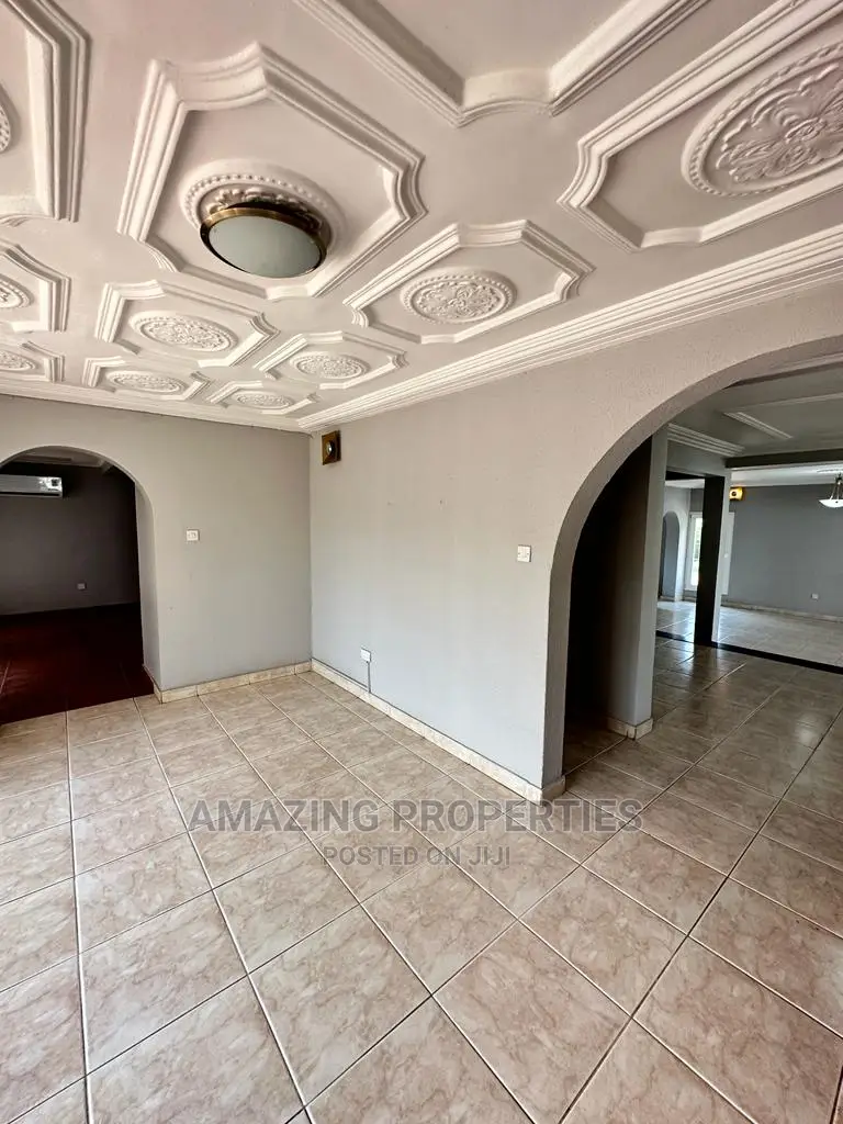 3bdrm House in Cantonments, Dworwulu for rent