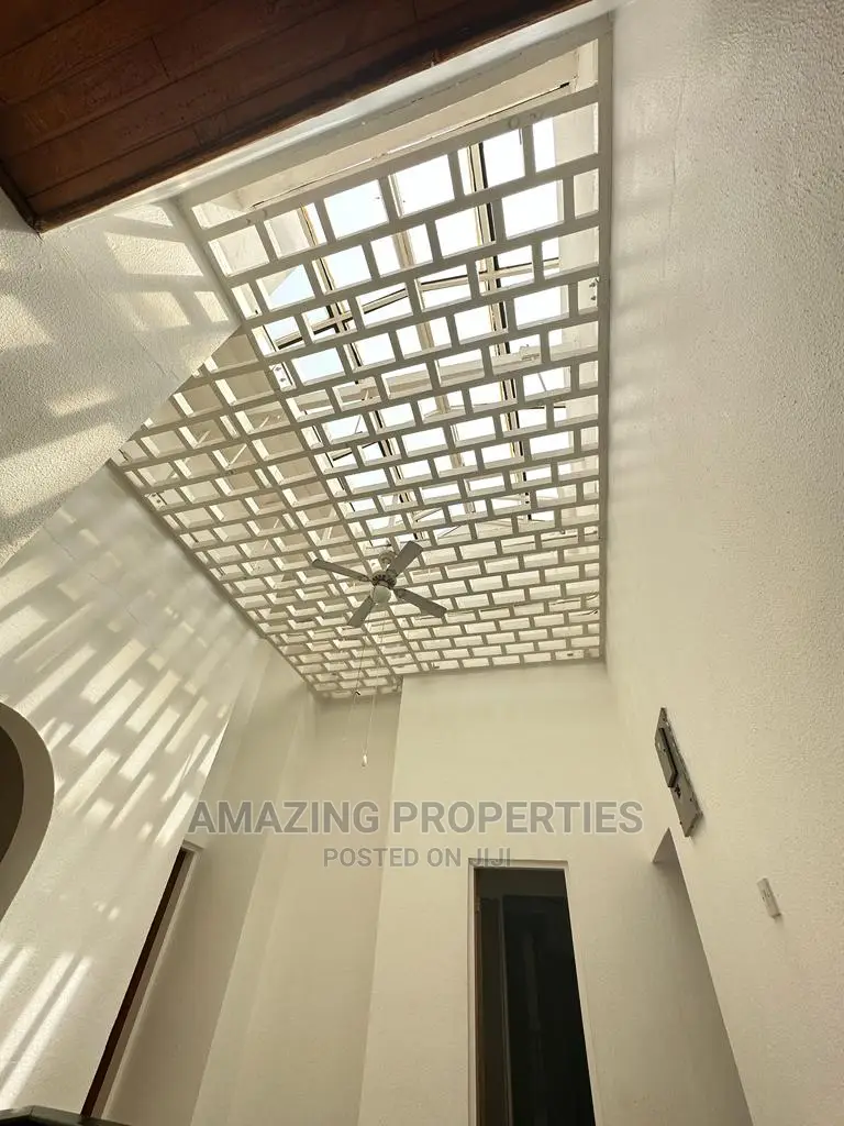 3bdrm House in Cantonments, Dworwulu for rent